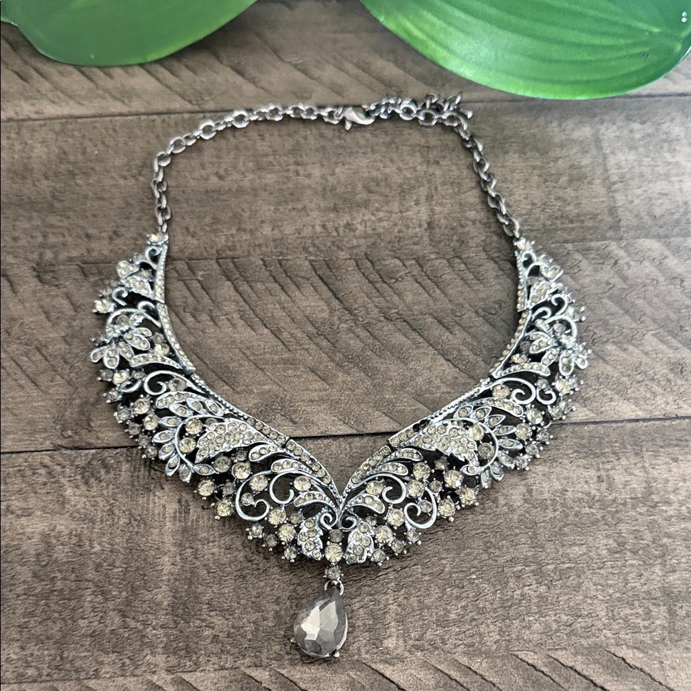 Elegant Gunmetal Tone Necklace with Crystal Accents